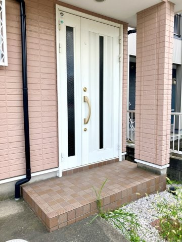 田村戸建のエントランス