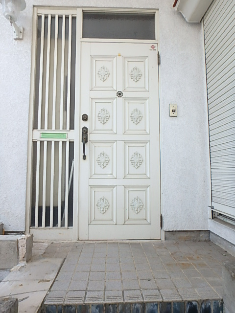 シンプルで使いやすい玄関です