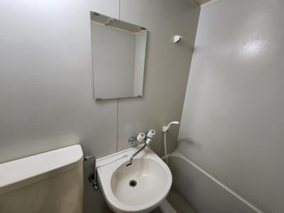 ジョイフル御池の洗面所|浴室洗面