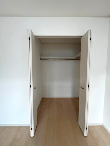 全１０区画新築分譲☆オール電化住宅☆全居室６帖以上の４ＬＤＫ☆駐車３台ＯＫ☆南丹市園部町横田の収納|ウォークインクローゼット