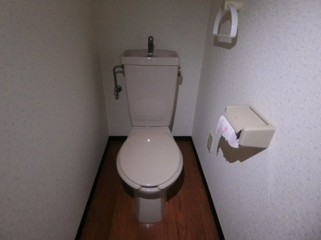 ウィスタリアのトイレ