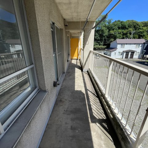リヴェール中島のバルコニー