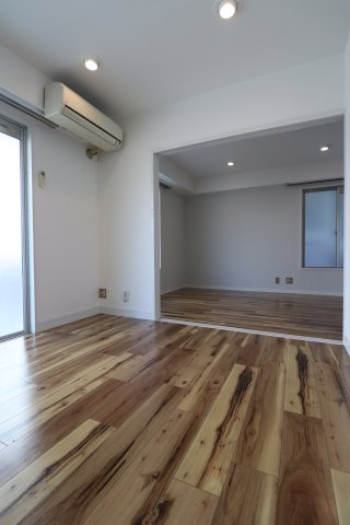 Okurayama Hillsの内装