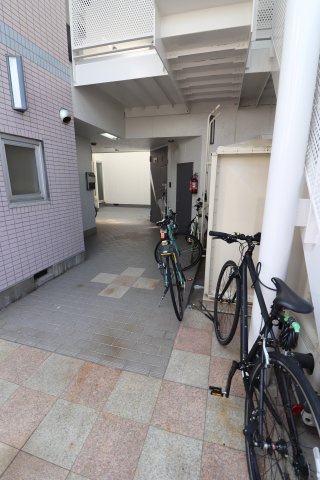 Okurayama Hillsの駐車場