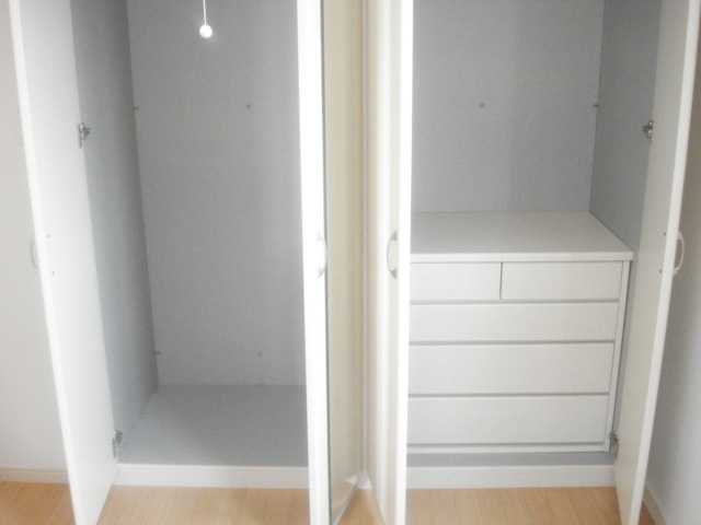 ラッフィナート田園の収納|ユニット家具付収納