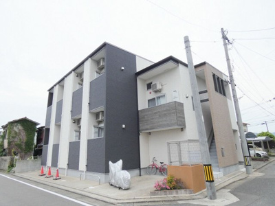 【エントランス】 | リバーサイドハウス名島
