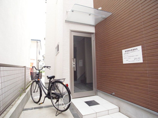 【エントランス】