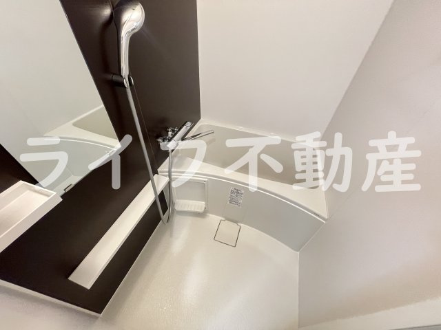 アドバンス大阪ストーリアの浴室|日々の疲れを癒すお風呂付です