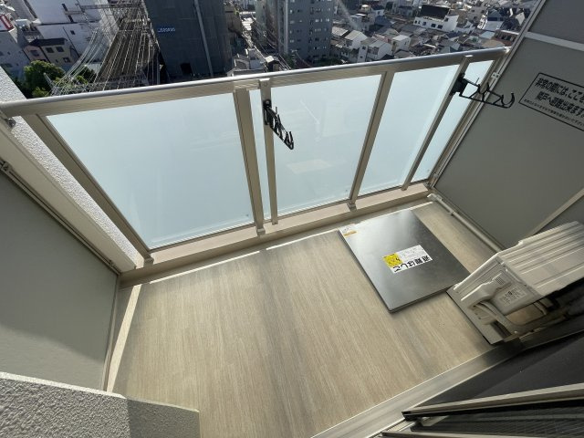 アドバンス大阪ストーリアのバルコニー|開放的で明るい空間を演出してくれるバルコニーです