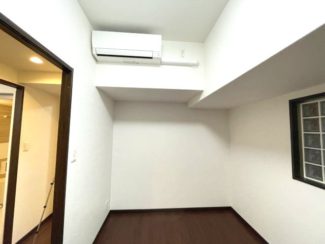 プレジオ本町の洋室