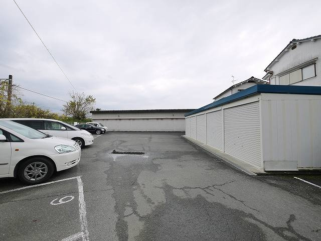 川嶋モータープール
