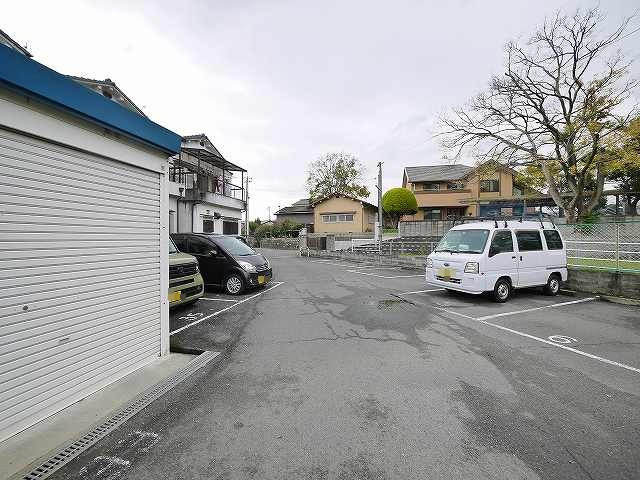 川嶋モータープール