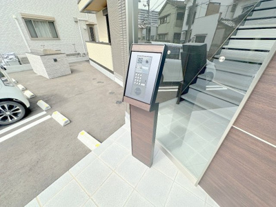 【エントランス】 | プレミア尾長西　A棟