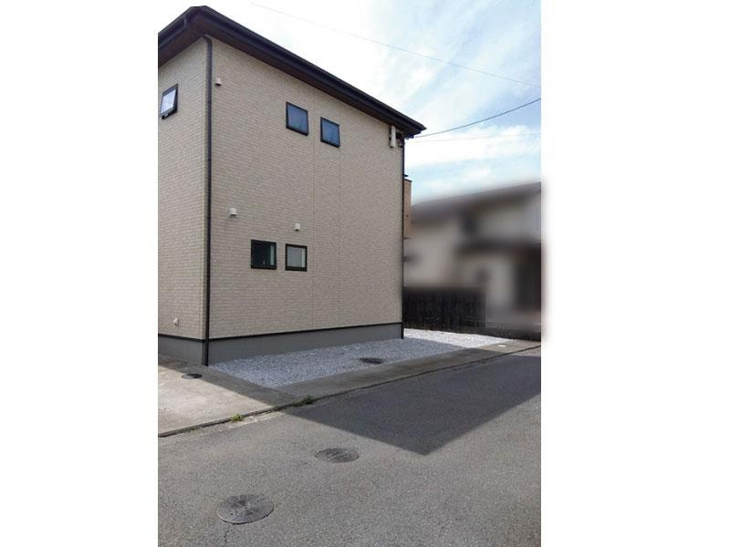 南国市大そね甲　中古戸建ての外観