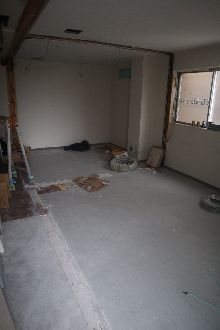 黒岩ビルの内装