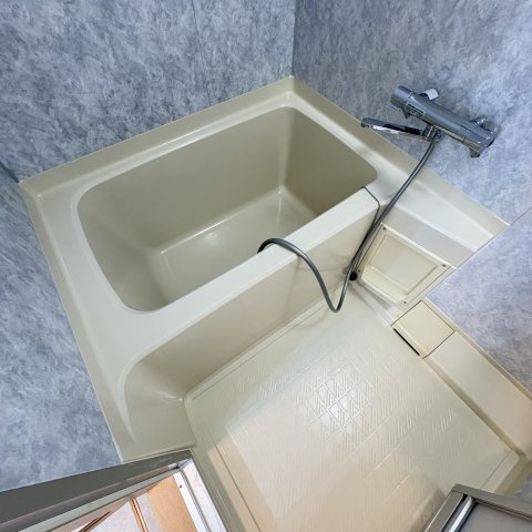グランコート中島の浴室