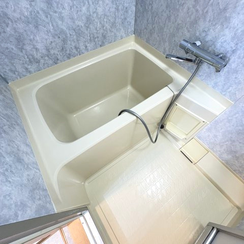 グランコート中島の浴室