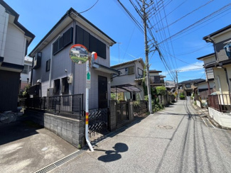 【前面道路含む現地写真】