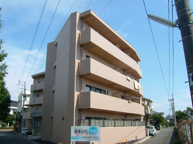 セレナーデホープの外観