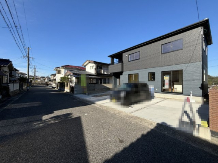 新築戸建　あさひが丘2丁目の前面道路含む現地写真