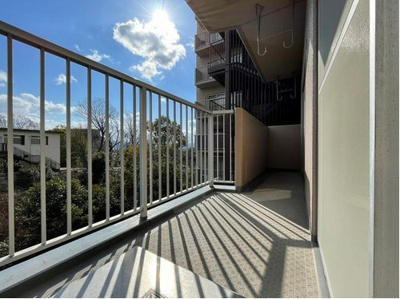 【バルコニー】 | グリーンタウン香里ケ丘A棟