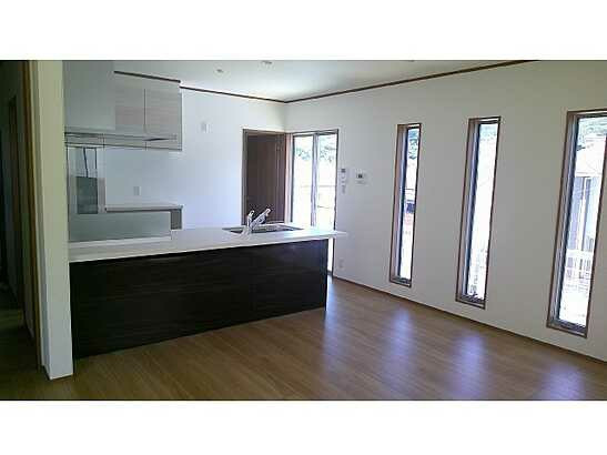 【居間・リビング】