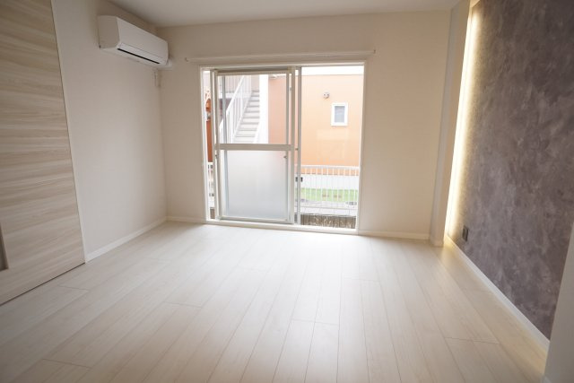 フレグランス宝塚Ⅰ・Ⅱ・Ⅲの居間・リビング