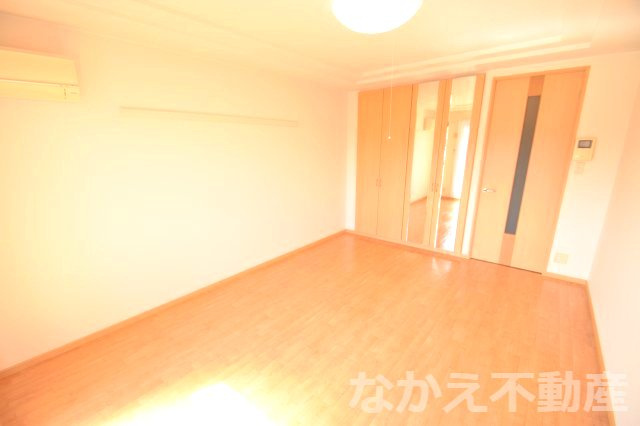 【居間・リビング】 | ゆったりとした居間です