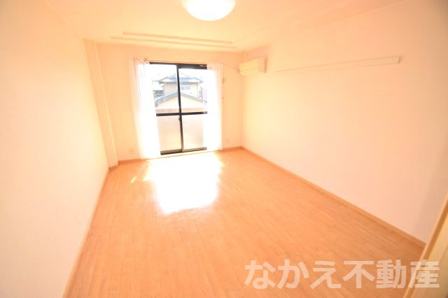 【寝室】 | 使い勝手のいい寝室です