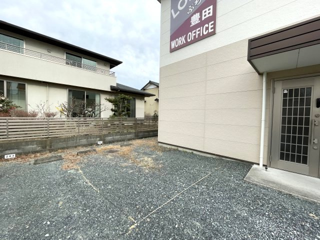 ぷち蔵ビル豊田の駐車場