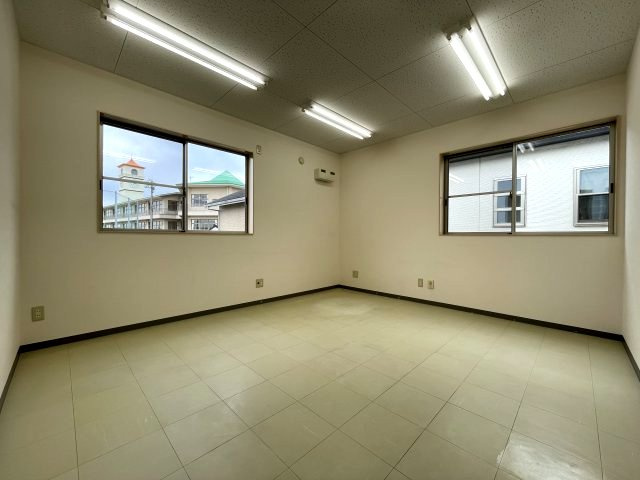 ぷち蔵ビル豊田の内装