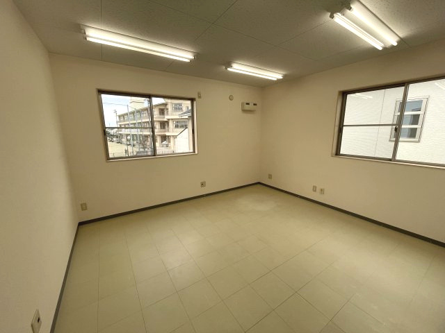 ぷち蔵ビル豊田の内装