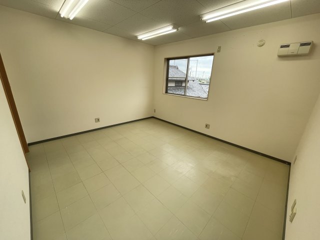 ぷち蔵ビル豊田の内装