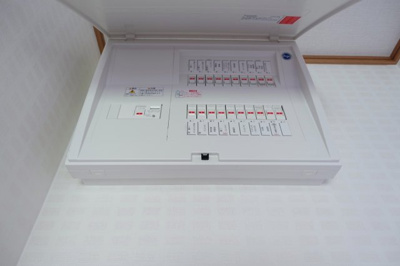 【構造・工法・仕様】 | 朝霧台東南角中古住宅 | 電気配線も充分