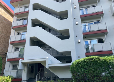 【その他共用部分】 | 鹿島団地３　２号棟 | 共用部分は、一棟の建物に住む区分所有者全員が共同で所有するとし、共用部分の管理、補修などは、区分所有者で形成される管理組合が行います。個人の判断で勝手に変更することはできませんので覚えておきましょう。