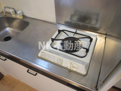 【キッチン】 | ブロードネスト御厨（八戸ノ里賃貸） | キッチンでお料理をお楽しみください