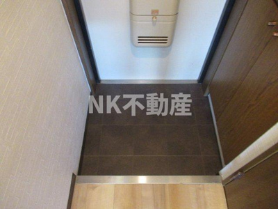 【玄関】 | ブロードネスト御厨（八戸ノ里賃貸） | 明るい玄関です