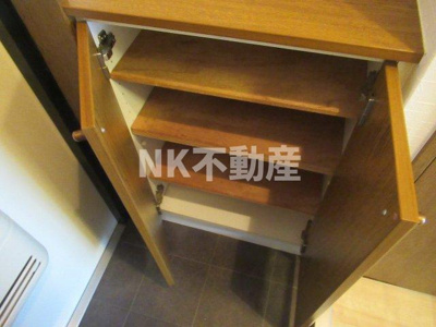 【収納】 | ブロードネスト御厨（八戸ノ里賃貸） | シューズボックスです