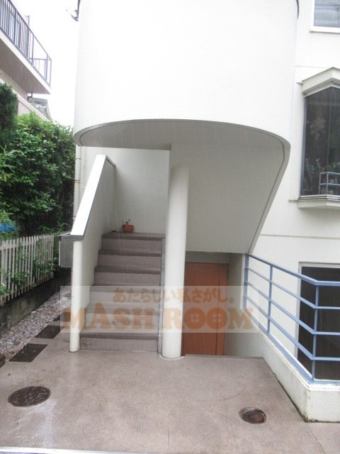 カーサベルテのエントランス