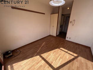 アネックス高座の居間