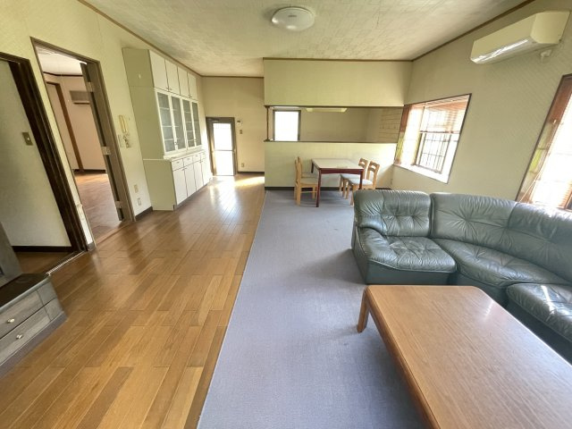 【居間・リビング】 | 成竹戸建