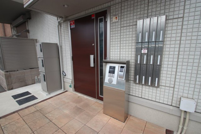 【エントランス】 | グランメゾン城野