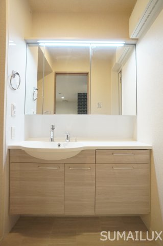 熊本市南区近見６丁目のアパートの独立洗面台