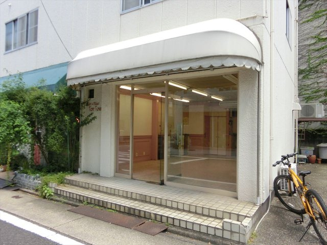 千種区春岡一丁目貸店舗のエントランス|千種区春岡一丁目貸店舗