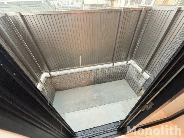 ストレリチアのバルコニー