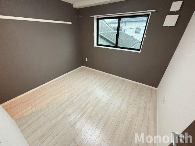 ストレリチアの洋室