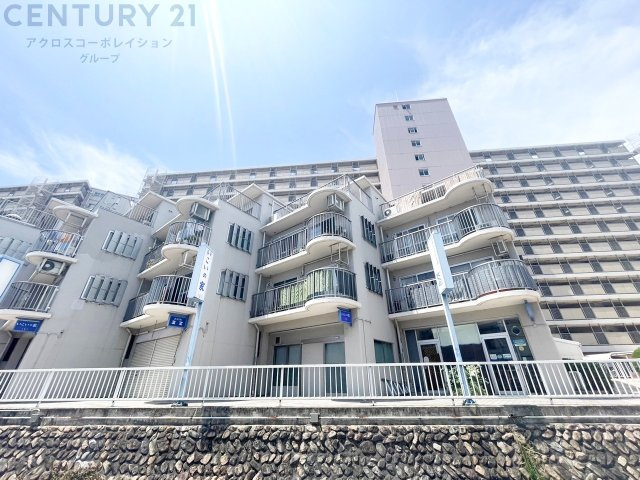 現在空家の為、いつでも内覧可能です。お気軽にお問合せください。