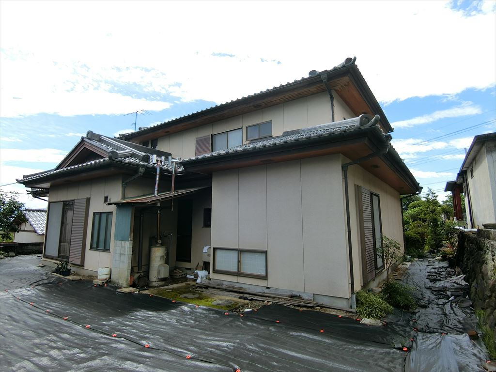 南アルプス市上市之瀬戸建て８DKの外観