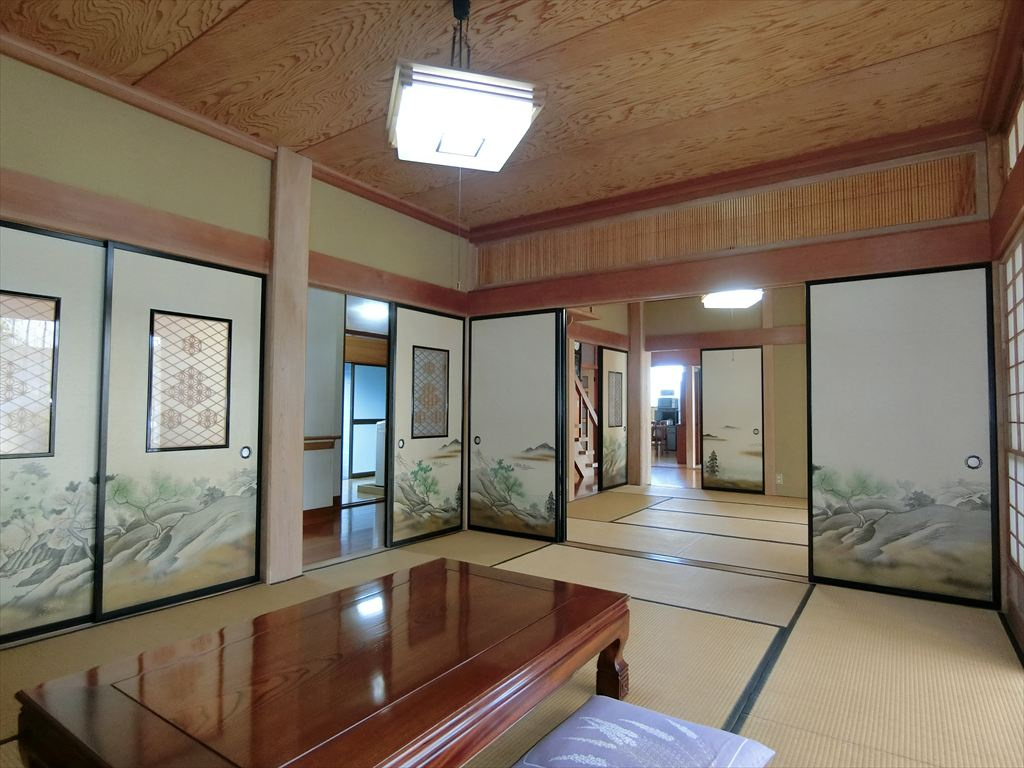 南アルプス市上市之瀬戸建て８DKの和室