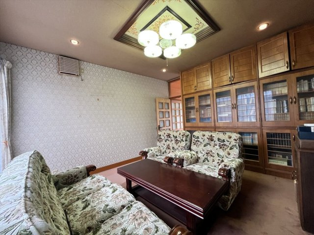 南アルプス市上市之瀬戸建て８DKの洋室